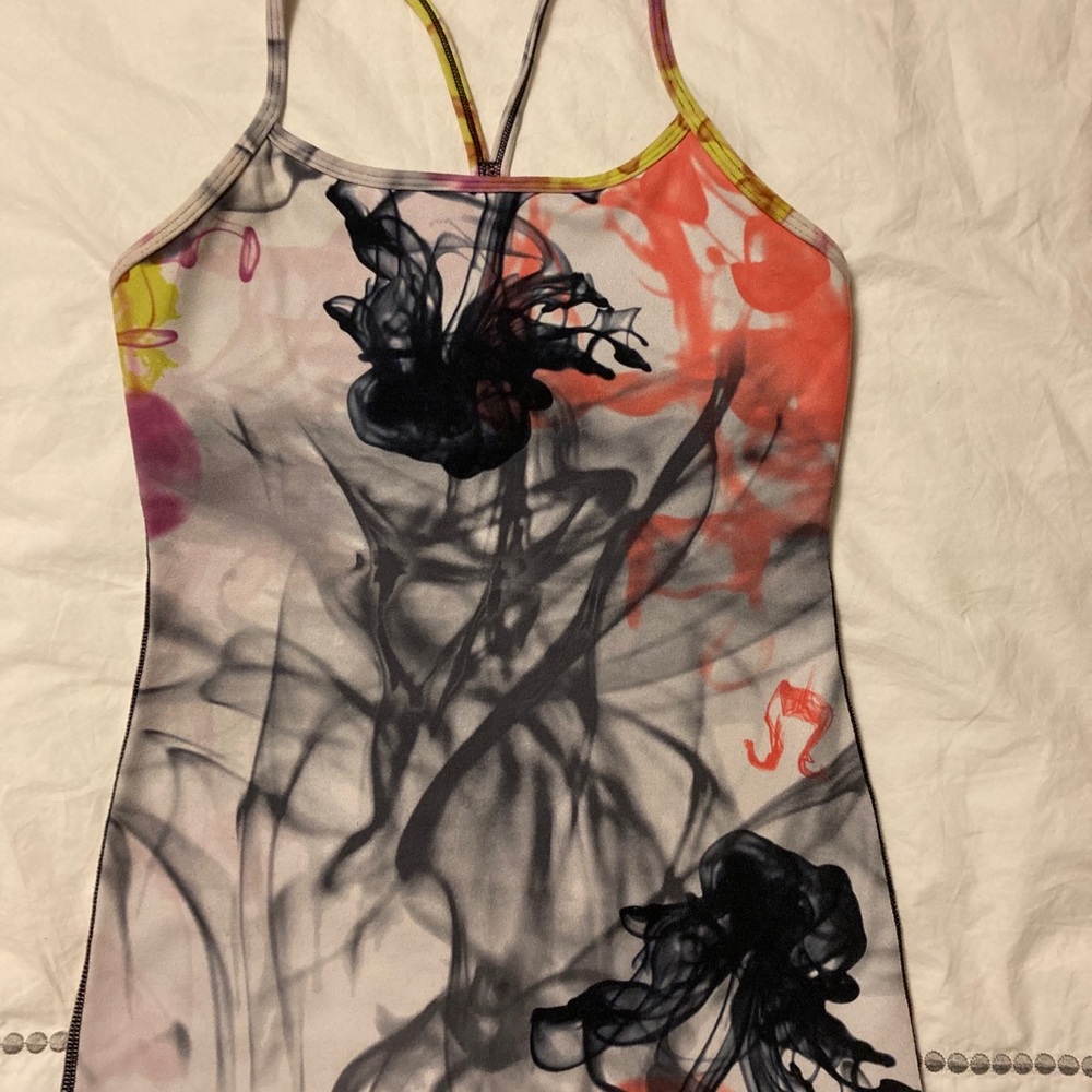 Lululemon Y Tank Size 4